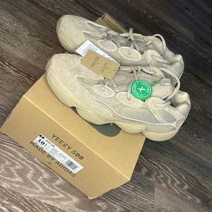 Yeezy 500